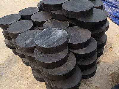 栖霞区板式橡胶支座由若干层橡胶片与薄钢板经加压硫化